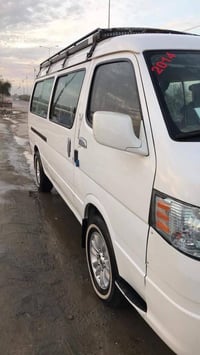 اخواني الي يريد خط على كليه جعفر الصادق {ع} موجود  واهذا موجود خط بمدر...