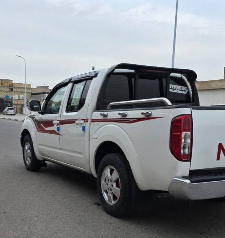 سلام عليكم 
نيفاره موديل ((2009)) رقم بغداد نكليزي بسمي تحويل مباشر شاصي كفاله ضربه وكلبه وتبديل مكينه كير حداديه طخم تاير كهربايات كله شغاله داخل جديد مكان بصره سعره $(85) وبيه مجال((***********))((***********)))
