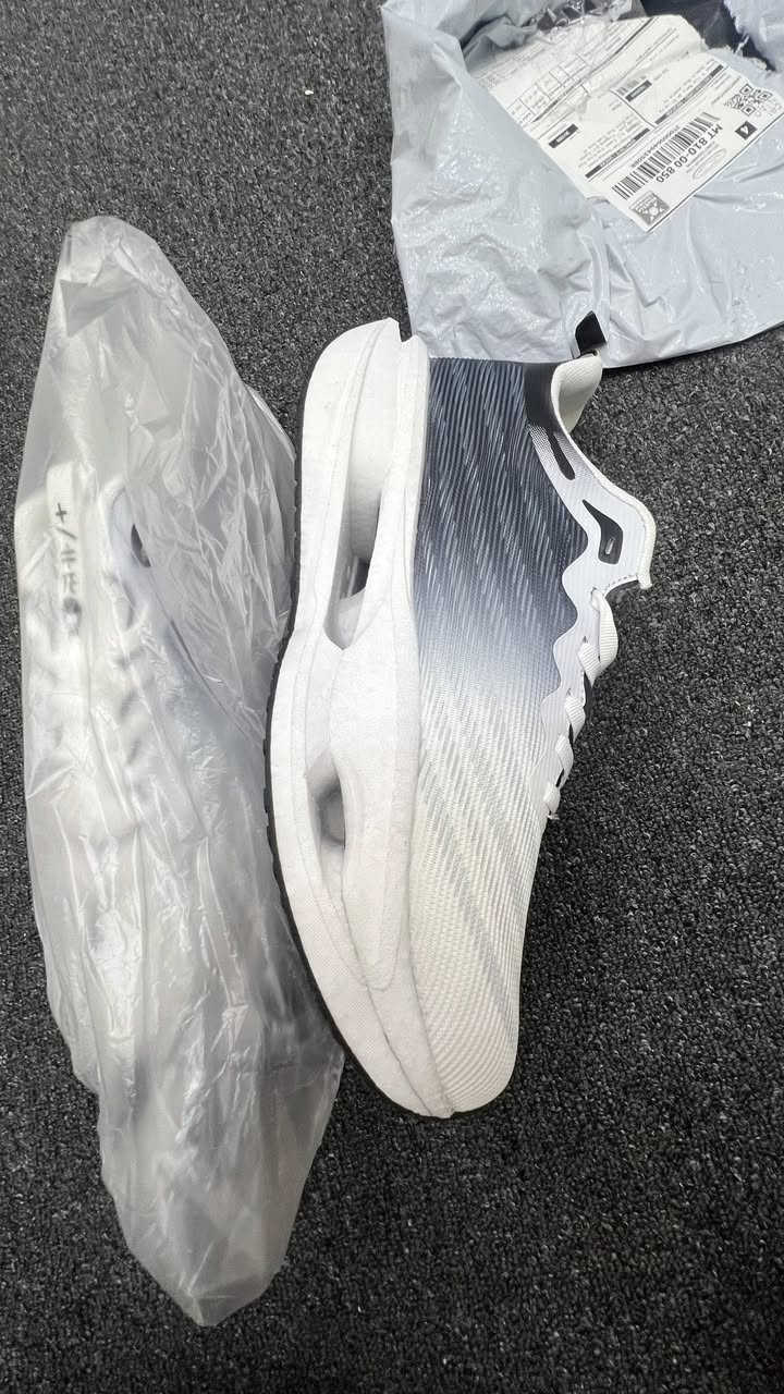 صنع اندنوسيا قياس 45 خفيف 
سعر 30 مع التوصيل


**إذا كنت صاحب هذا الإعلان وتريد حذفه لأي سبب، رجاءا أرسل رسالة إلى الدعم الفني**