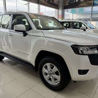يتوفر لاندكروزر GXR 2025 GXRمحرك 4000 تنفس طبيعي بضمان الوكالة شمالي  ...