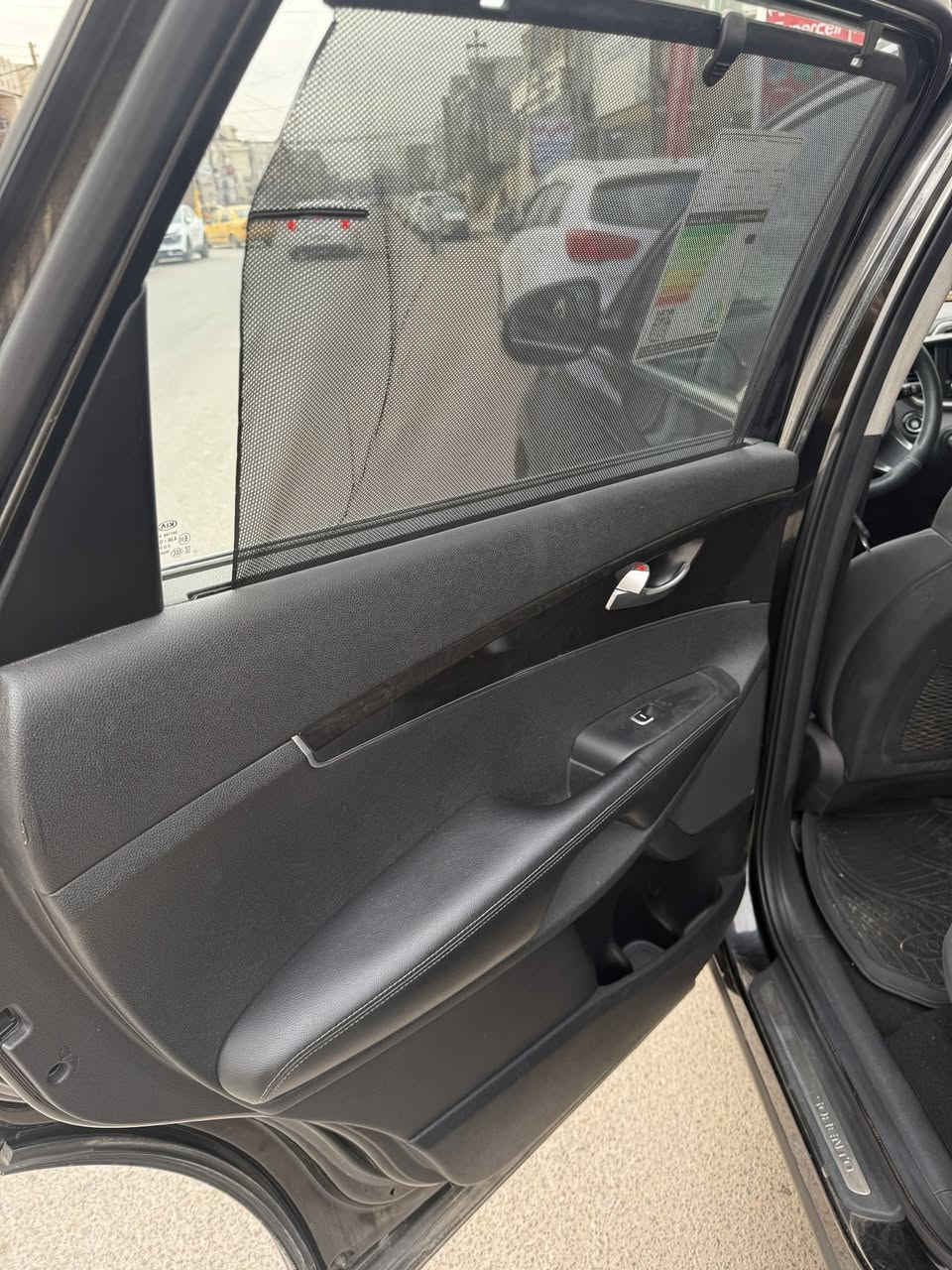 السلام عليكم سورنتا 2016  خليجي رقم اربيل  فول الموصفات بنورما جنطه كهرباء مري شفط بصمه كامره حساسات تخم تاير جديد فقط بيها بارد v6رقم اربيل بسمي السعر ١٧٩ بيها مجال بسيط مكانها بغداد الكرخ
رقم الهاتف 

***********
