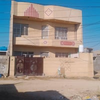 يوجد بيت للبيع المساحه 150 ركن وبناء حديث و قاطين يحتوي على غرفتين وصا...