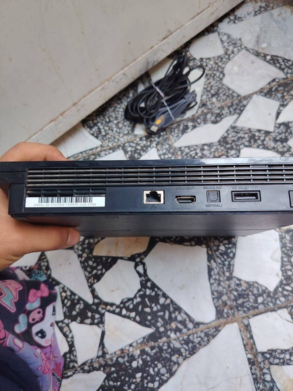 عندي بلي 3 مهكر باندل اسود ذاكره 320 مع دبل جوستك وكامل ملحقاته جهاز اخو الجديد لوك ستيكر لا مفتوح ولا مصلح نظافه 95 بالميه وشرط الفحص بي 22 وتكدر تنزل بعد الجهاز بعده جديد قبل شهرين من اخذته سعره 130 الف  العنوان بغداد الشعله _واتساب _***********
