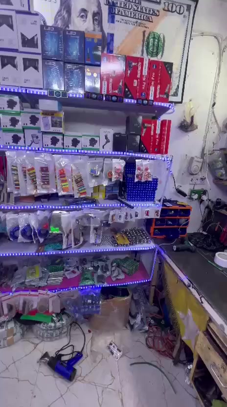 سلام عليكم محل عمار الشموسي الجنبزه فول شتريد موجود انسب السعار تلكاهه يم عمار العنوان المجر شارع 100 دار قرب بيت مطشر


**إذا كنت صاحب هذا الإعلان وتريد حذفه لأي سبب، رجاءا أرسل رسالة إلى الدعم الفني**