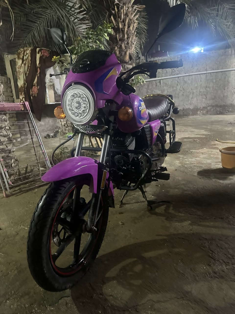 السلام عليكم 
دارجه دايون محرك ٢٠٠موديل ٢٥ سكنر سكنر 
مكانه نجف كوفه 
سعره 1300وبيه مجال بسيط 
***********
