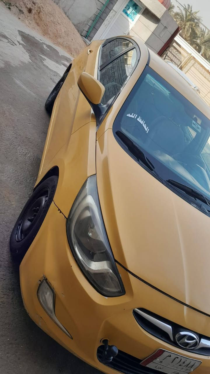 سلام عليكم البيع كسنت  موديل 2013 محرك 1600 سعر خاص رقم بغداد مصفره هيه وغرامات  تحويل ثاني يوم ***********
