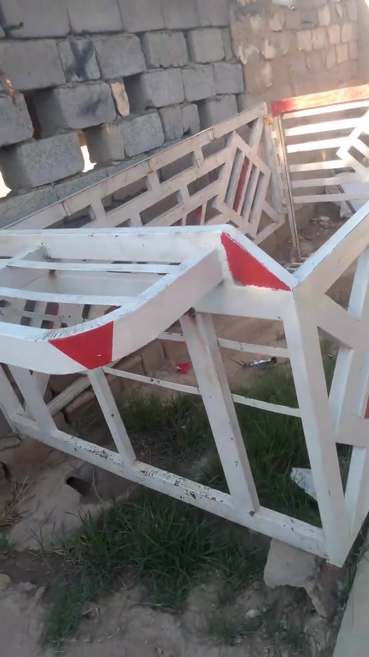 السلام عليكم 
محجر كيا نثيه نضيف للبيع المواصفات حسب ما موضح بالفيديو السعر 350 وبي مجال 
للاستفسار اتصل على هذا الرقم ***********
