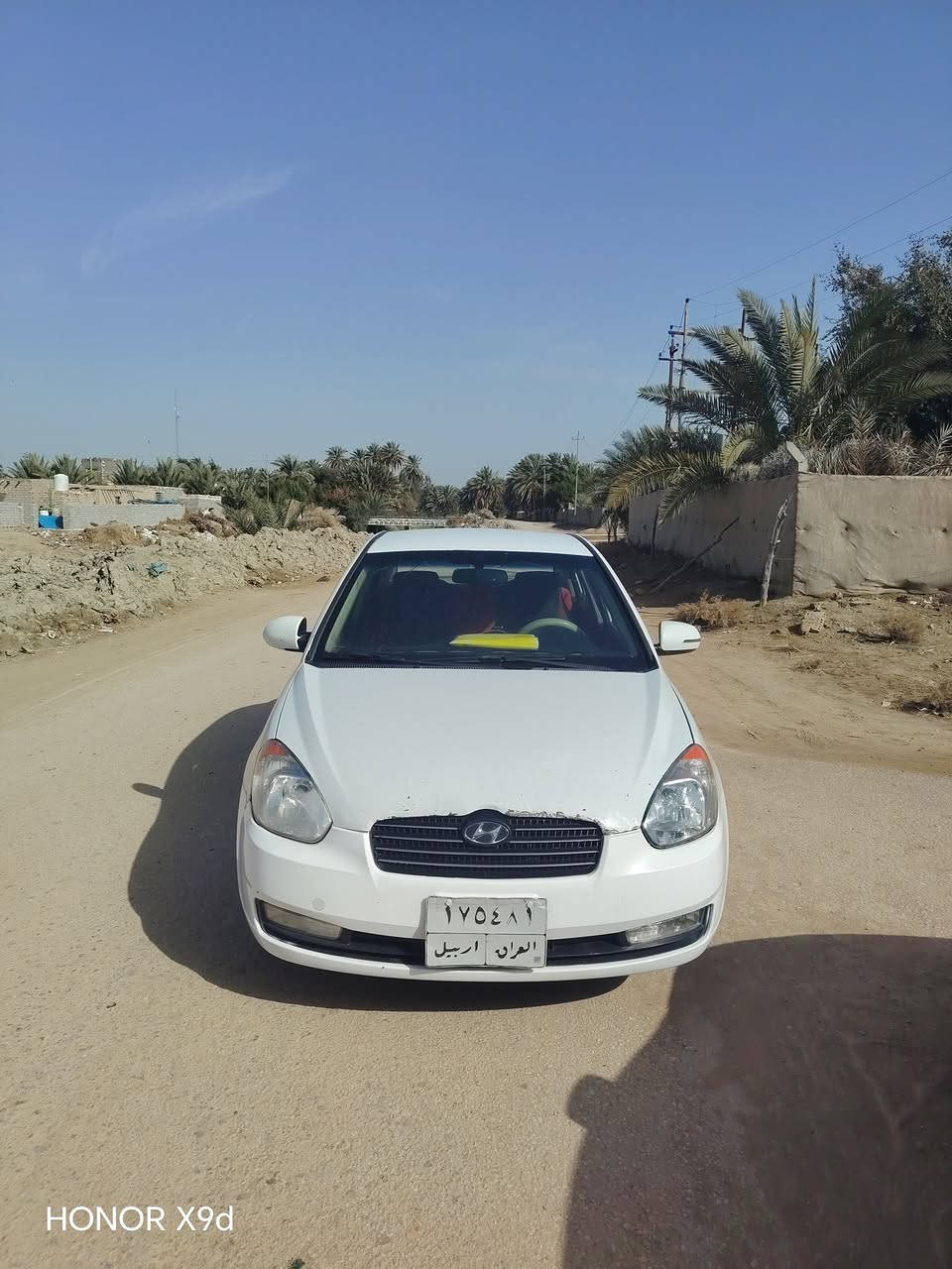 سياره للبيع اكسنت 2011 بيه جاملغ وباب اثر شخطه ستوته وبدلتهن مكينه 1600 السعر 90 وبيه مجال وهذه رقمي ***********
