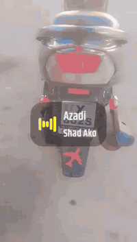 سلام عاليكم ماكس عدلة نضيفة ما مفتوحة دراجة شلعة ومعدل ما ناقصهة برغي سعر ٧٥٠ وبيهة مجال العنوان بصرة الاصمعي رقم *********** ما متواجد ع لفيس
