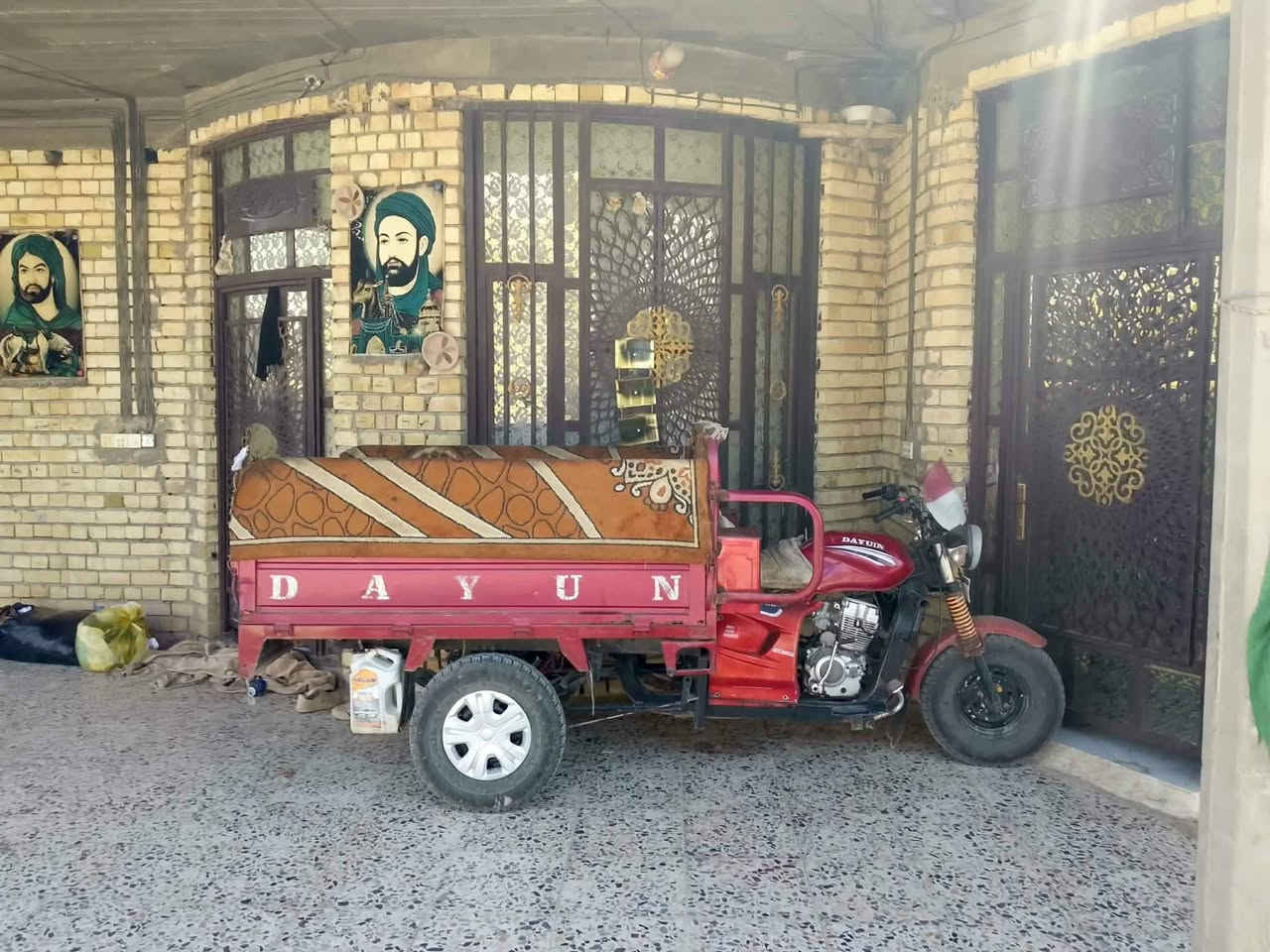 السلام عليكم ستوته للبيع موديل 17 مكان بغداد ***********
