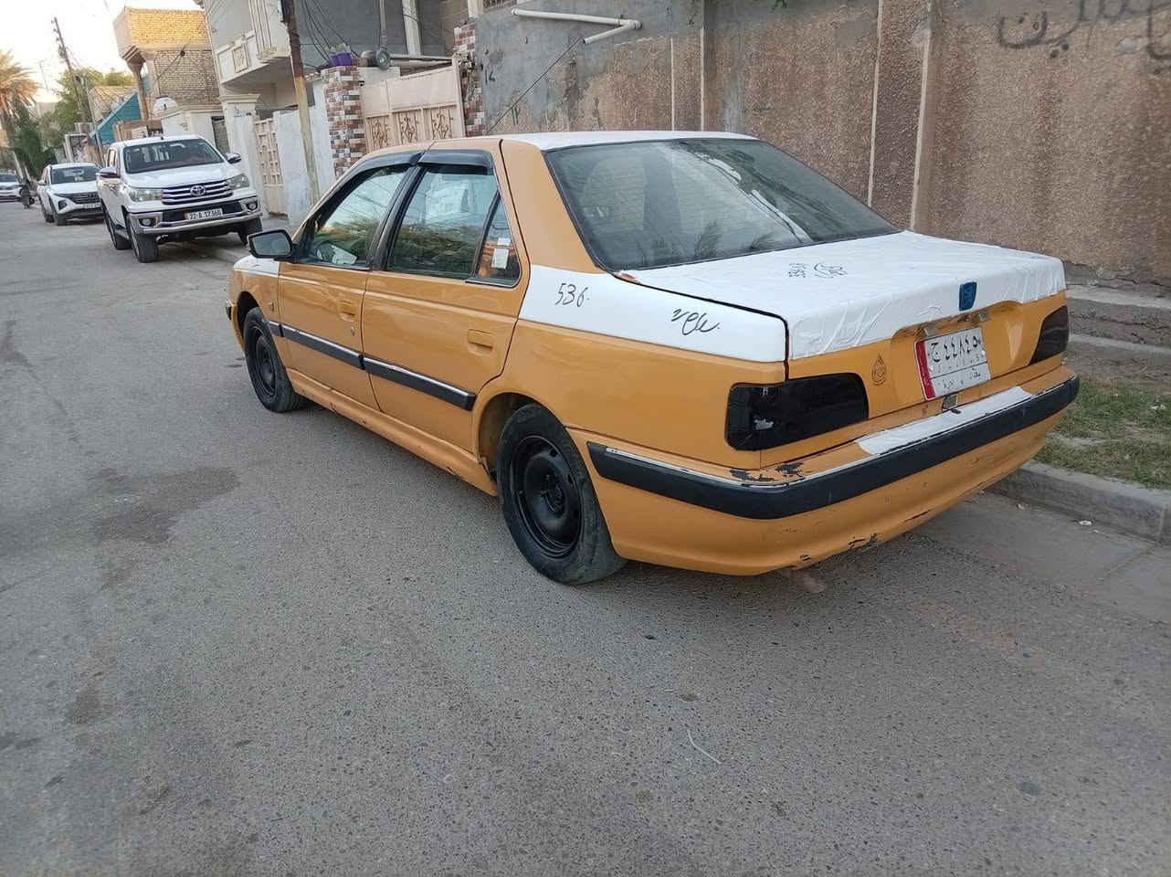 السلام عليكم بيجو بارص موديل ٢٠١٥ سياره كير مكينه صدر امامي خلفي جديد جاهزه بيهه ضربه جاملغ خلفي ومعمر  تبريد نقصه كمبريسر رقم بغدادشرط التحويل غرامه مصفره هيئه وغرامات سياره مرتبه وحلوه مال عيشه وترهم مروس مكاني بغداد الحسينيه مال راشديه***********
