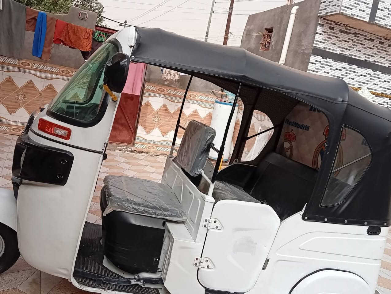 تكتك للبيع مديل 2021 رقم ذيقار وبسمي المكاان غراف ضربتهه لغد بارد وصفحه سعر 7500 وشراي بي خير ويدلل ***********
