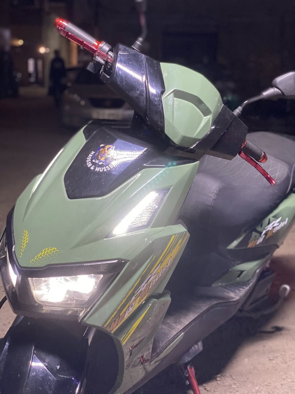 دراجه سكنس شحن للبيع بطاريه ليثيوم وسرعه 100 دراجه صالها يومين اشتريناها دراجه جديده سعرها 850وبيها مجال حك الجيه***********
