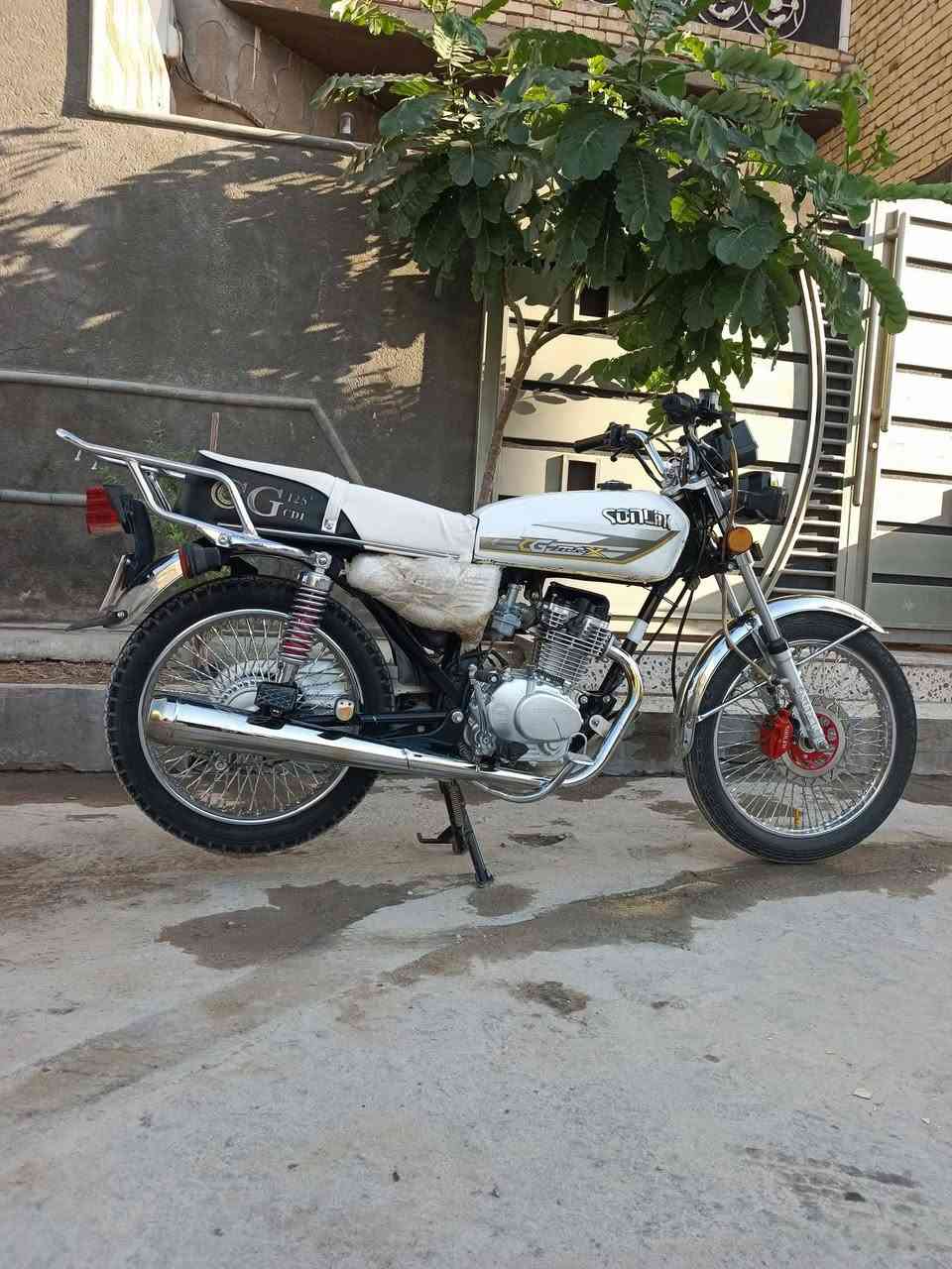 سلام عليكم دراجه تايكر 2023اوراق اصولي اصولي كفاله عامه دراجه بعده كارتون ما تصرف عليه ربع دينار سعره 950وبيه مجال للطيبين هاذه رقمي ***********ورحمه لهله المو شراي لا يخابر ويراسل مكاني شطره
