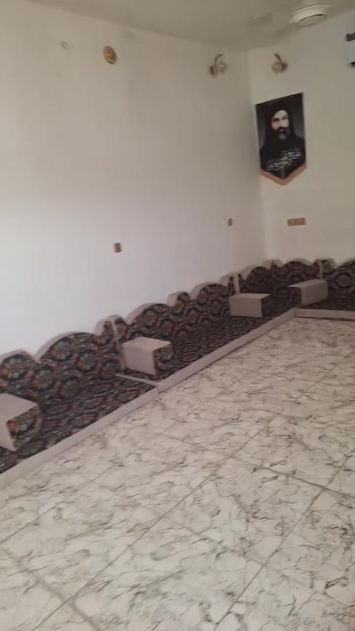 بيت للبيع نزله الئه ابو فياض مقابيل مجمع السكني قريب ع مدرسه الطرابلس البيت قاطين
مساحه البيت 300 وبيه وصل تطويب.
السعر 125 قابل لتفاوض
الرقم ***********
