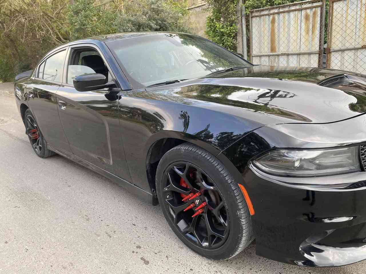 جارجر موديل ١٩ جي تي ماشيه ٧٠ سياره حادثهه سرقه كل قطعهه شاديلهه ٤ بوب وقبغ صندوك ابلادي بدون صبغ بنيد وجاملغات امامي مصبوغ سياره بدون حادث وجاهزه من كلشي سعر ١٧٨. اتصال *********** محرك ٣٦٠٠
