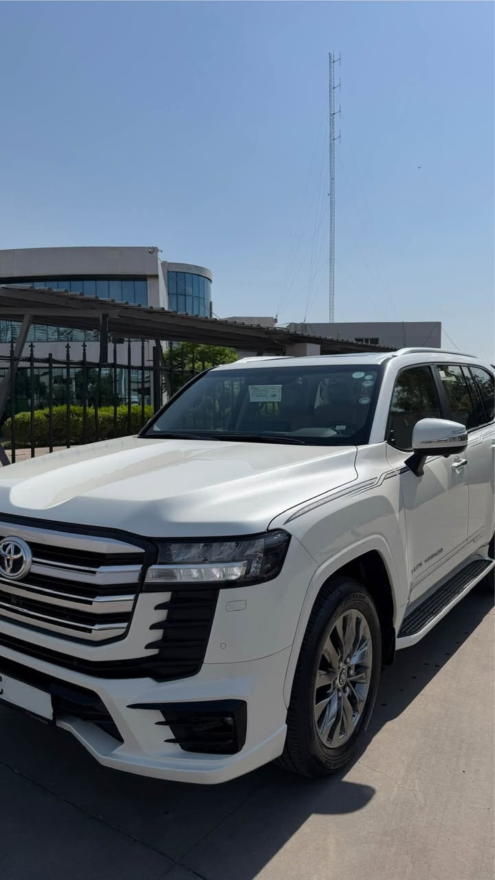 Land Cruiser 2023 .V6 GXR limited .
(SAS)

*تويوتا لاندكروزر ساز ٢٠٢٣ لیمیتد 
*الفئة: GXR limited ام ضمان
*العداد (45 الف كم)
*ضمان تويوتا العراق ساز شاشات تطبيق
*رقم أربيل بأسمي
*اللون : ابیض
* عدتها مال الشركه بالكامل موجوده
على وضعهن مع 2 بصمە
* بصمة تشغيل عن بعد
* بصمات ابواب
* 4 كامرات (360 درجة) 
* فتحة سقف (سلايت)
*كشنات جلد بيجي
* تبريد كشنات
* ثلاجة وسطية
جنطة كهرباء
* شاحن وايرليس
* حساس امامي خلفي
ارباع باب شفت 
 وباقی مواصفات GXR Limited 
سعر: ($668)
مکان سیاراة
اربیل

رقم صاحب السيارة 9009 660 0770 - 6956 716 0750 أربيل, العراق


**إذا كنت صاحب هذا الإعلان وتريد حذفه لأي سبب، رجاءا أرسل رسالة إلى الدعم الفني**
