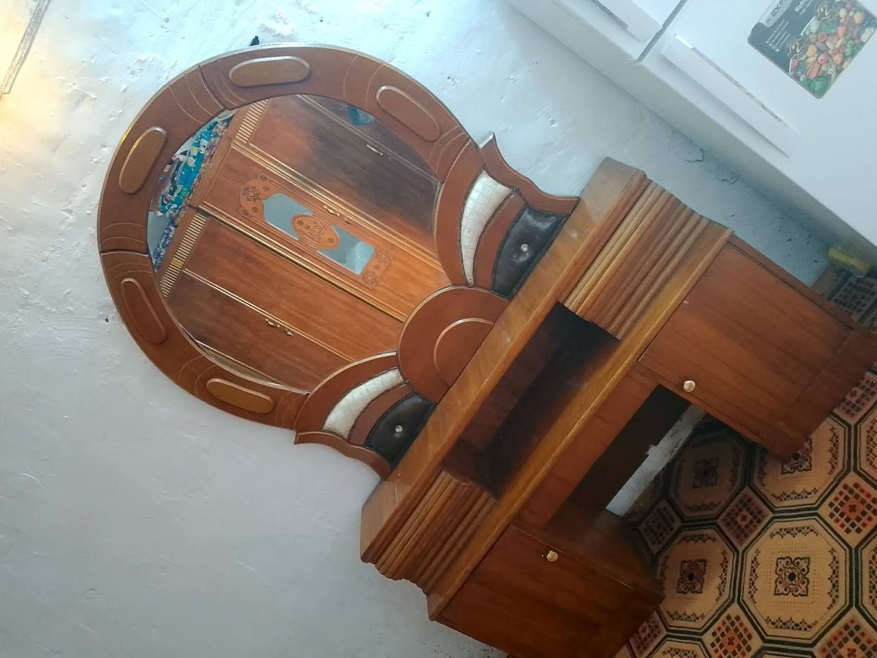 السلام عليكم ورحمه الله وبركاته غرفه 5بوب مستعمله بس اخت الجديده السعر 650وبيه مجال اشويه بابل الدبل


**إذا كنت صاحب هذا الإعلان وتريد حذفه لأي سبب، رجاءا أرسل رسالة إلى الدعم الفني**