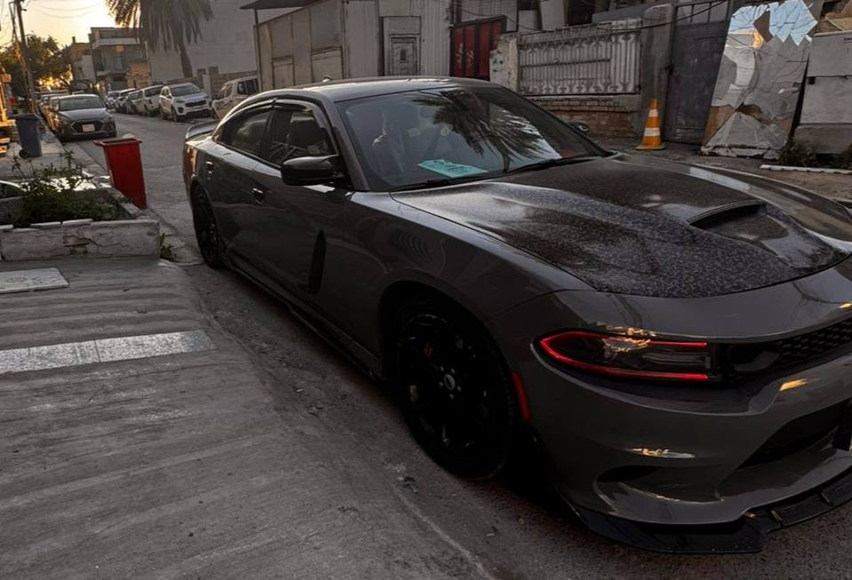 جارجر سمنتي 2019gt
محرك 3600 السيارة ماشية 83ml
مواصفات 
شاشة كبيرة كاري بلي 
مثبت سرعة
قطعتين تبريد 
ادامة كل ٤ اشهر 
كت لحاية srt
مازدى متغيرة الوان 
دشبول كاربون فايبر 
سبير 
كير محرك مكفول 
الظررحادث خفيف سيارة بدون اريباك 
جاملغات امامية صبغ
وبارد طرف البنيد 
وبارد بالباب جنب السائق
رقم صاحب سيارة ***********
