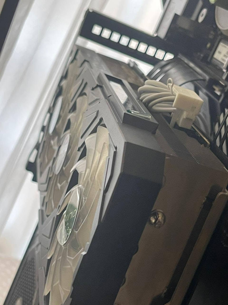 Rtx 3090TI 24GB PCI_E
A.RGB FANS

The new one  

clean 99.9%

*********** واتساب

***********
موصل متوفر توصيل
