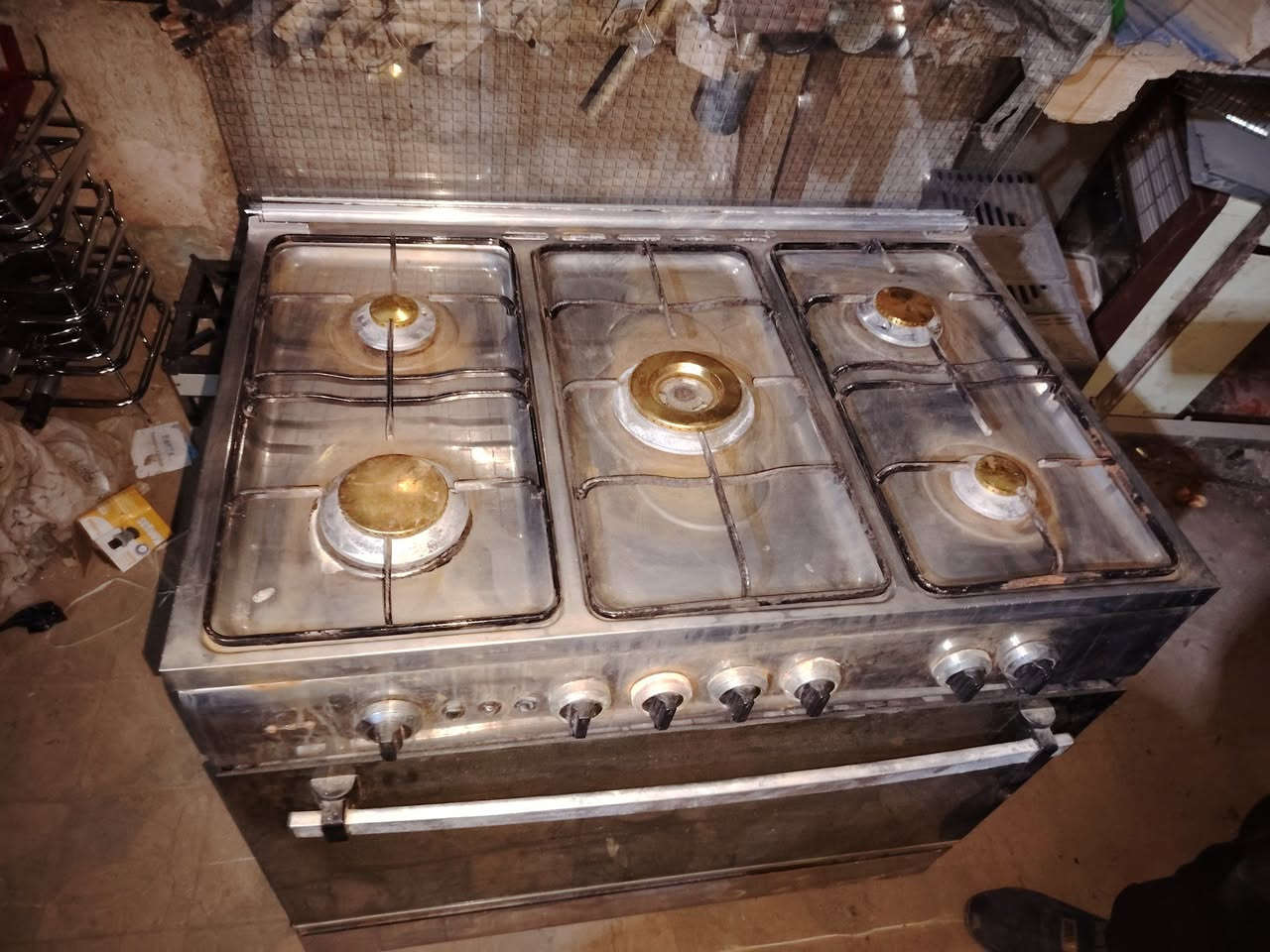 طباخ فريش مصري الأصلي ضمان بيه شغال كامل العين والفران سعره ١٨٠ وبيه مجال بعد الي يريده يدلل وبيه ضمان هم


**إذا كنت صاحب هذا الإعلان وتريد حذفه لأي سبب، رجاءا أرسل رسالة إلى الدعم الفني**