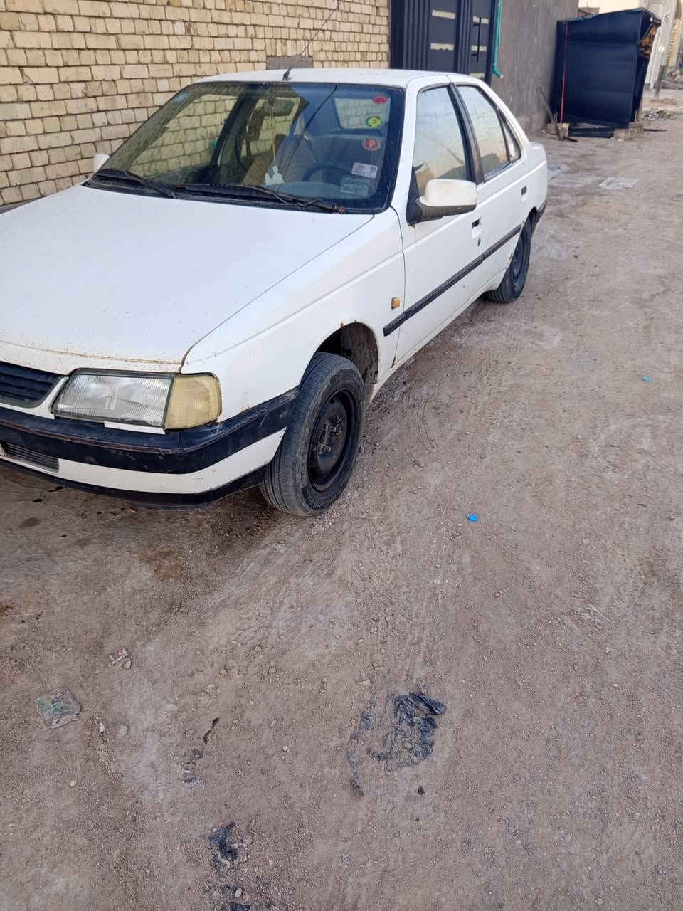 سلام عليكم بيجو 405مديل 12سياره مكفوله من الضربه سياره خير من الله تخم تاير حداديه جديده هستوني بدل كلج سياره يرادلهه ترتيبات شويه السعر 28وبيهه مجال ***********
