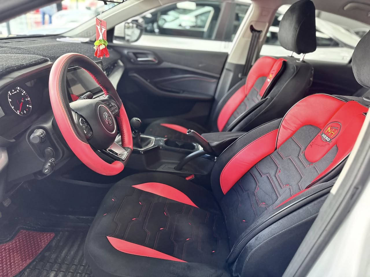 MG GT 2025 گیر عادی
سه‌یاره‌كه‌ زۆر خاوینه‌
🔥🔥🔥سعر:98$
ته‌نها16 هه‌زار رۆیشتیه‌
موسفات:لایت لید یه‌ده‌ به‌سمه‌
ئاوینه‌ ئیشاره‌,حه‌ساس,كامیره‌,
به‌سمه‌,سوكان فولیوم,تحدید سورعه‌
موبایل:***********
