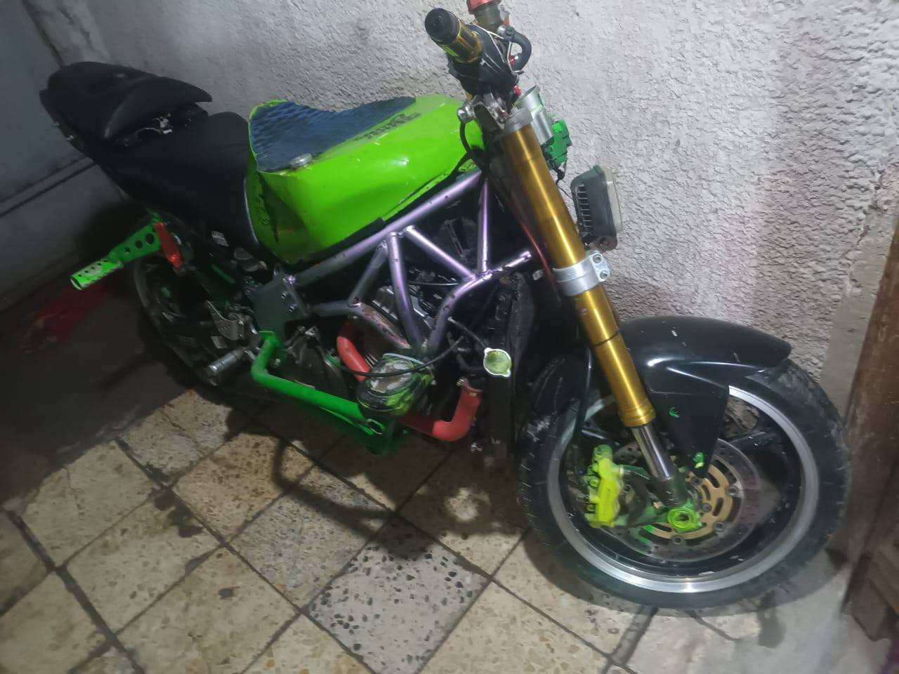 دراجه كاوسكي مزود رياضي أخو الجديد الي يحب يعرف اكثر يراسل واتساب مستعجل علبيعه خوان ***********
