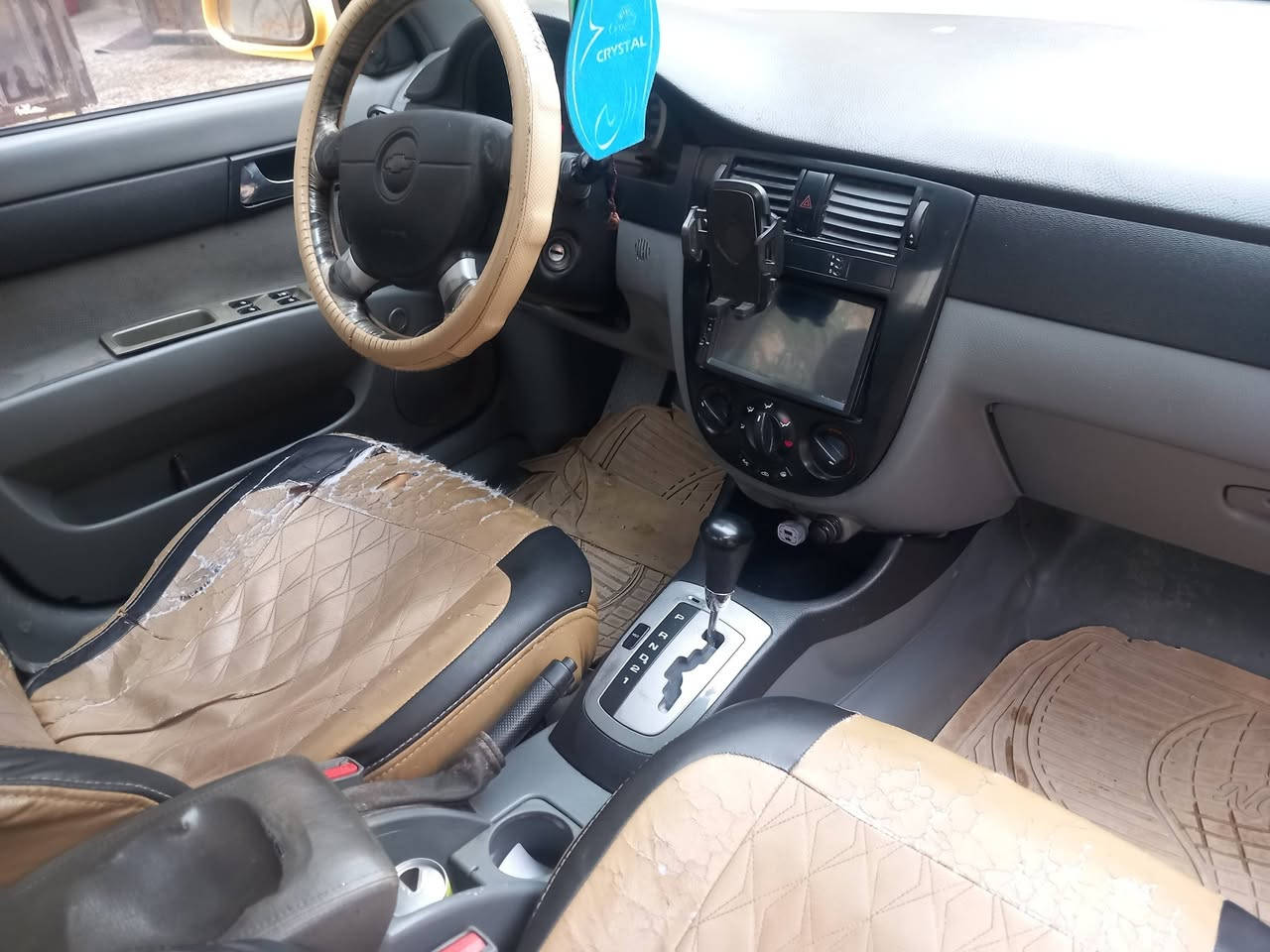 اوبترا ٢٠١١شركه العامه
سيارة حلوة تدفئة تبريد كير جديد 

مكينه كايمه ٦٠وبيها مجال

***********
