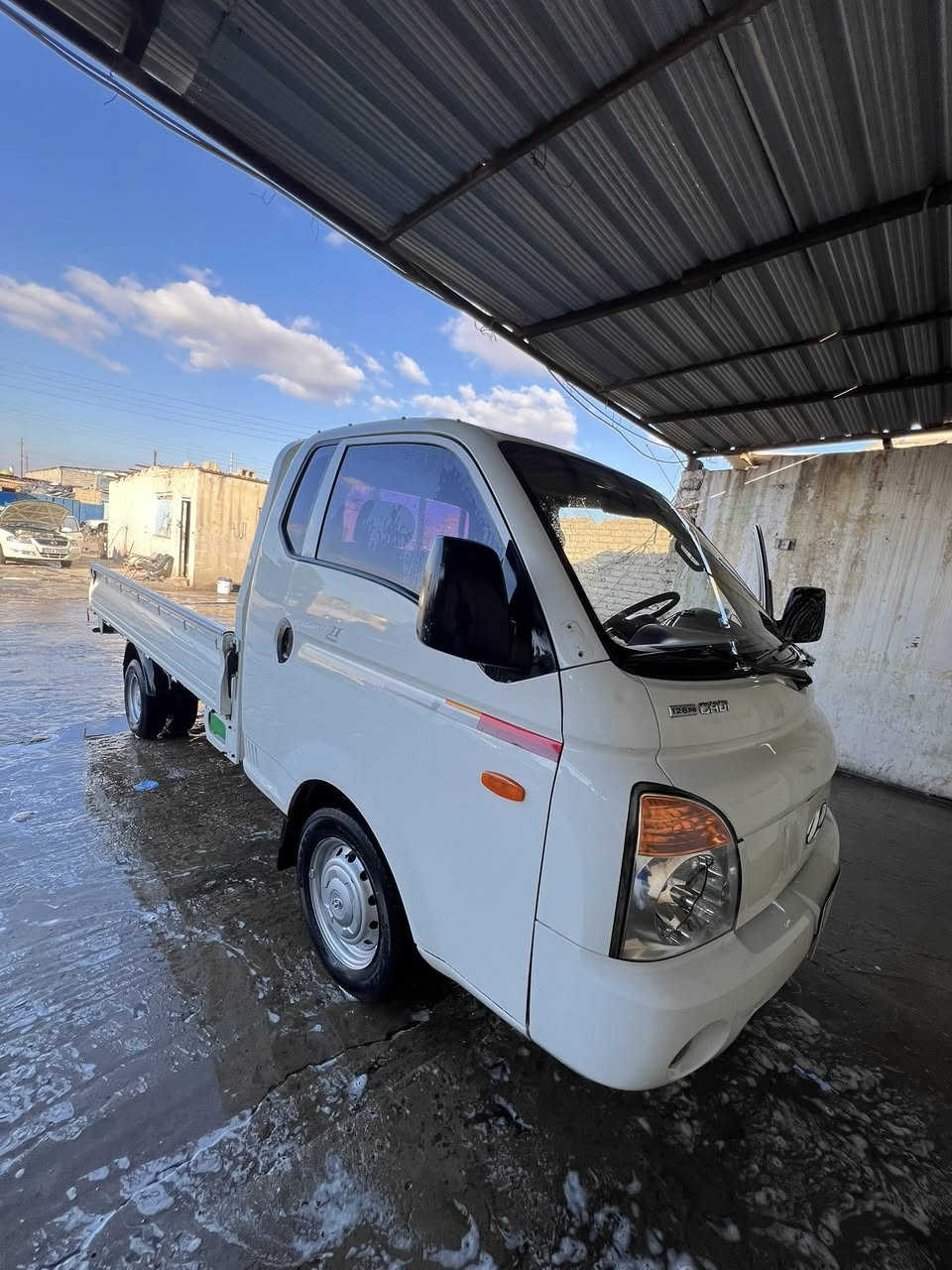 للبيع بورتر ادوات 2012گير اوتوماتيك
محرك سبلاين جاهزة من كلشي  
سعر 58 وبيها مجال ***********
