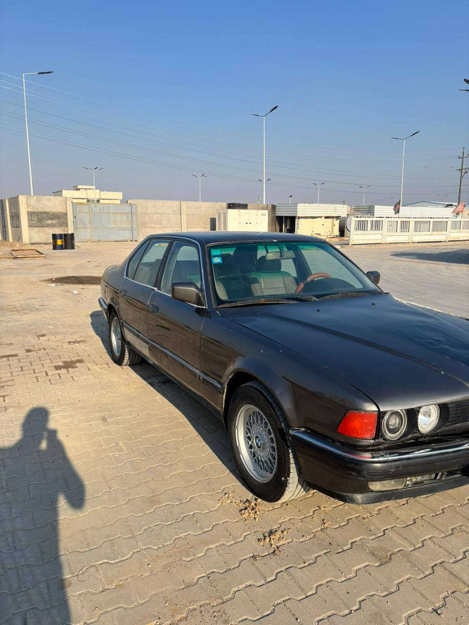 السلام عليكم للبيع بي إم حجم ٧٣٥مديل ٩٣ رقم بغداد بسمي دولي سياره مكينه كير حداديه خير من الله جاهزه الأخير شرط اترايك 200تخم تاير جديد السعر ٤٥ مجال بصيط الاستفسار *********** مكلف بلنشر رجأ رجأ الشراي يتصل
