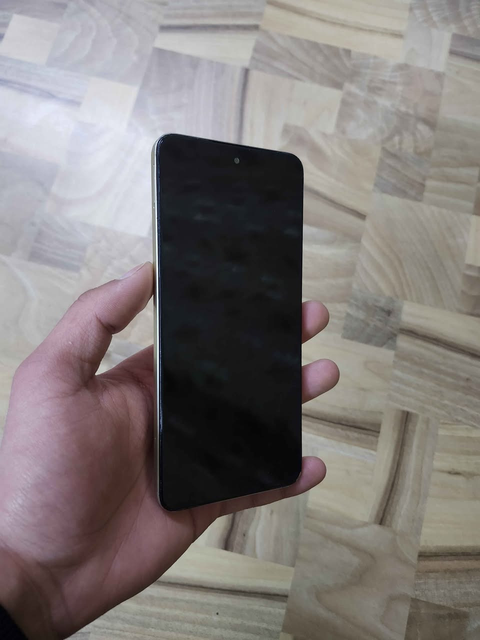 موبايل ريلمي C75 📱
ذاكرة 256 بيه كسر بسيط بلشاشة ⚠️
الجهاز مكفول من العطل كله شغال ✅️
السعر 85 الف 💸
العنوان بغداد الحرية متوفر توصيل 🚚 
واتساب : *********** ☎️
رابط تواصل : https://wa.me/9647733601242 بغداد, العراق
