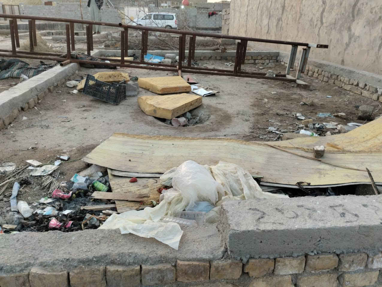 بسم الله الرحمن الرحيم 
بتلو رباط زراعي للبيع 
صوب بني ركاب
طريق المشايه
يبعد عن الشارع 30متر
المساحة 250
السعر وباقي التفاصيل يم صاحب البتلو
هذا رقمه ***********
او مراسلة الصفحة 
#هادي_الحجيمي
