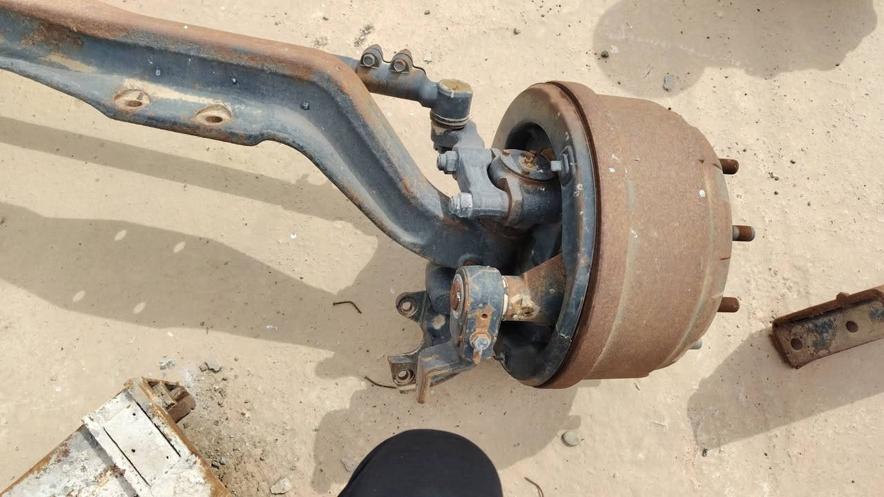 اكسل كلابة امامي يرهم للمان للبيع نضيف جداً التفاصيل والسعر اتصل ***********
