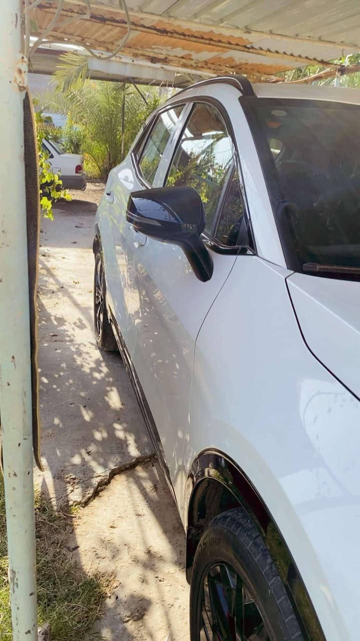 سلام عليكم سبورتج موديل 25  سيار فول ما عده الفتحئ ماشيه 20الف سياره  بيها ضمان شركه دوليه عنوان جسر ديالى قديم   الاستفسار *********** سعر 240  مكفولة كفالة عامة
