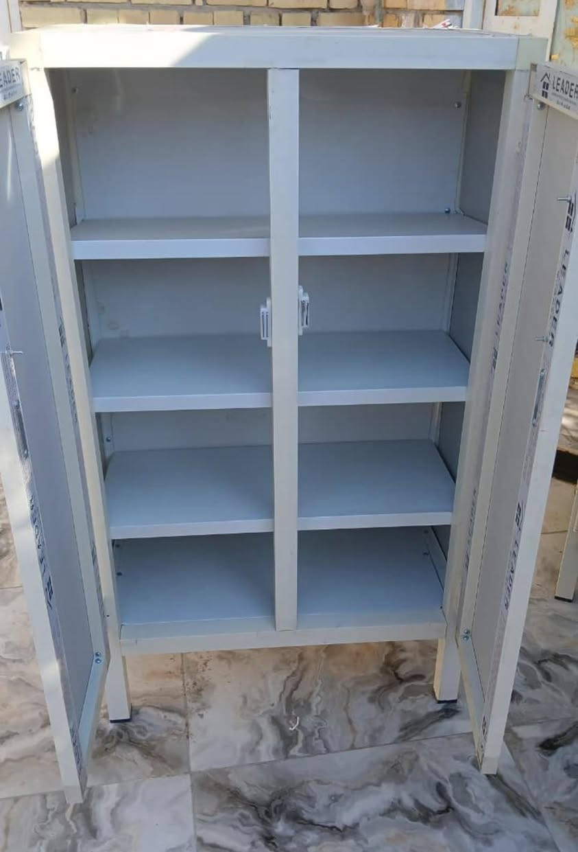 وجبه جديده سنك متر ونص مرمر جديد غير مستخدم
جزامه ارتفاع متر و٢٠ 
***********
