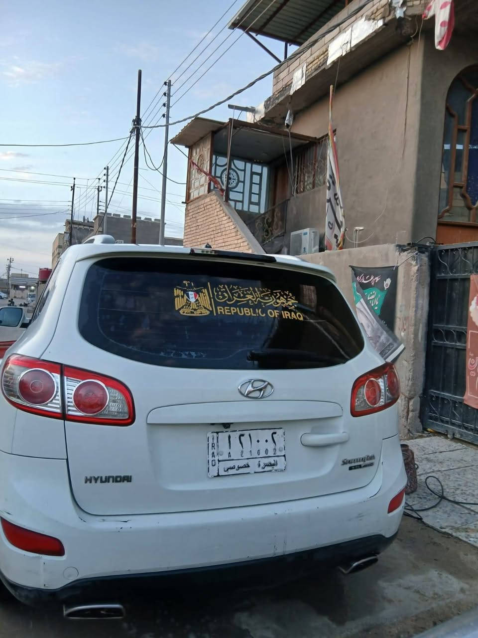 اسياره للبيع خليجي ٢٠١٢
كلشي بسونار والفحص
للتواصل ***********
١٤٠ وبيها مجال عند الشوف رقم بصره
