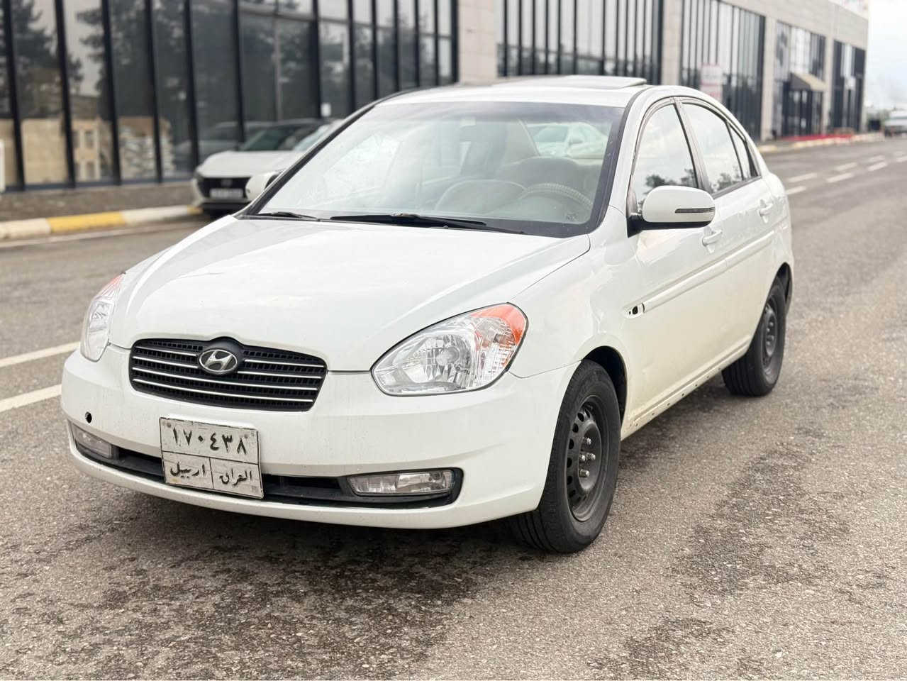 ئه كسينت ٢٠١١ سلايت مه كينه گه وره توماتيك ناو زه رد چوار جام كاره با شاشه ئايپاد ته نها دوو پارچه و نيوى بوياغه سه ياره يه كى بى كيشه يه به شه رتى گيرو مه كينه و كاره بايىى سعرى ٨٣ وه ره قه و مه جاليكى برايانه 
*********** كويسينجاك, أربيل
