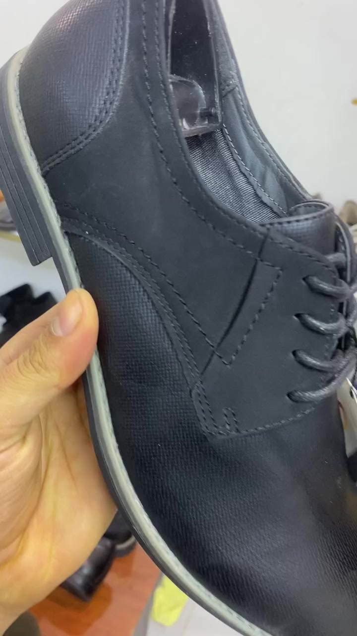 ‎👞 42أحذية جلد بالة – وارد أوروبي 👞�✨ ستايل أنيق | خامة جلد أصلي | غايتنا نخليك تلبس اصلي قياس 
‎🟤 متوفر موديلات وألوان مختلفة�💯 نظافة وجودة عالية – شبه جديدة
‎✅ قطعة وحده وما تتكرر�✅اصلي
‎ .راسل الصفحة او علق  وتأمر امر  ✨
‏🇪🇺🇺🇸🇬🇧🇩🇪🇵🇱🇮🇹🇨🇭🇫🇷

#ترند  
#اكسبلور  
#تيك_توك  
#ترند_تيك_توك


**إذا كنت صاحب هذا الإعلان وتريد حذفه لأي سبب، رجاءا أرسل رسالة إلى الدعم الفني**