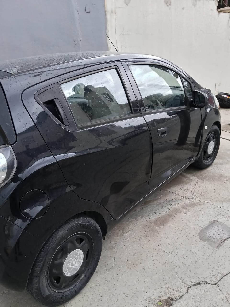 شوفرليت سپارك 2012 بيها قطعتين صبغ كير اوتو 
68  بيها مجال 
رقم صاحب السياره 
*********** كركوك, العراق
