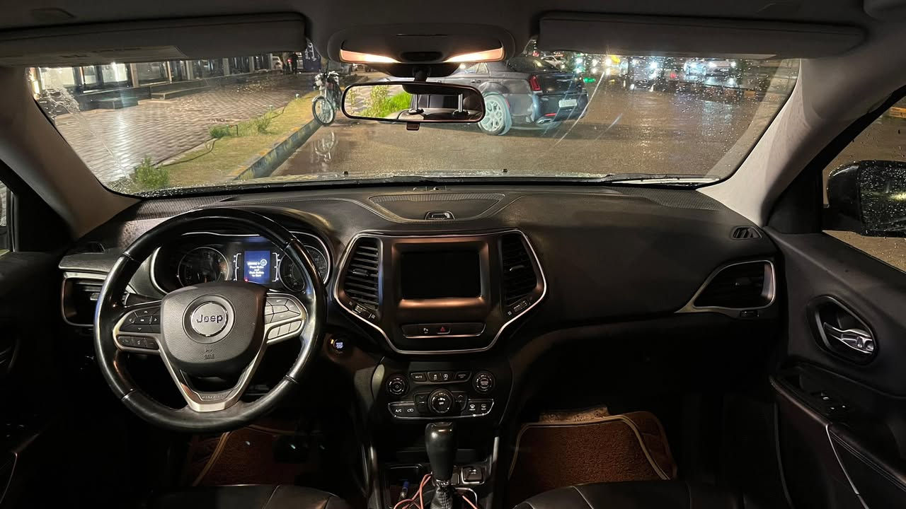 للبيع جيب شيروكي بزون
موديل 2019

وارد امريكي 3 قطع صبغ اماميه 

مكينه 2400

رقم نجف 

ماشيه 124

فول ماعدى البانوراما

جلد

كرسي كهرباء

بصمه عدد 3

كامره دواره

رادار 

تحديدمسار

توقف ذاتي

تحكمات ستيرن

باوتوث

شاشه

اظاءة ترحيب

حساس

بلوجكتر

لون السياره سمنتي

جاهزه السياره من كولشي 

مكينه وگير وتبريد وحداديه 

وكهربائيات 

السعر 122ورقه

مكاني النجف

***********

***********

راسلني وات ساب وتدلل بكل المعلومات بعد
