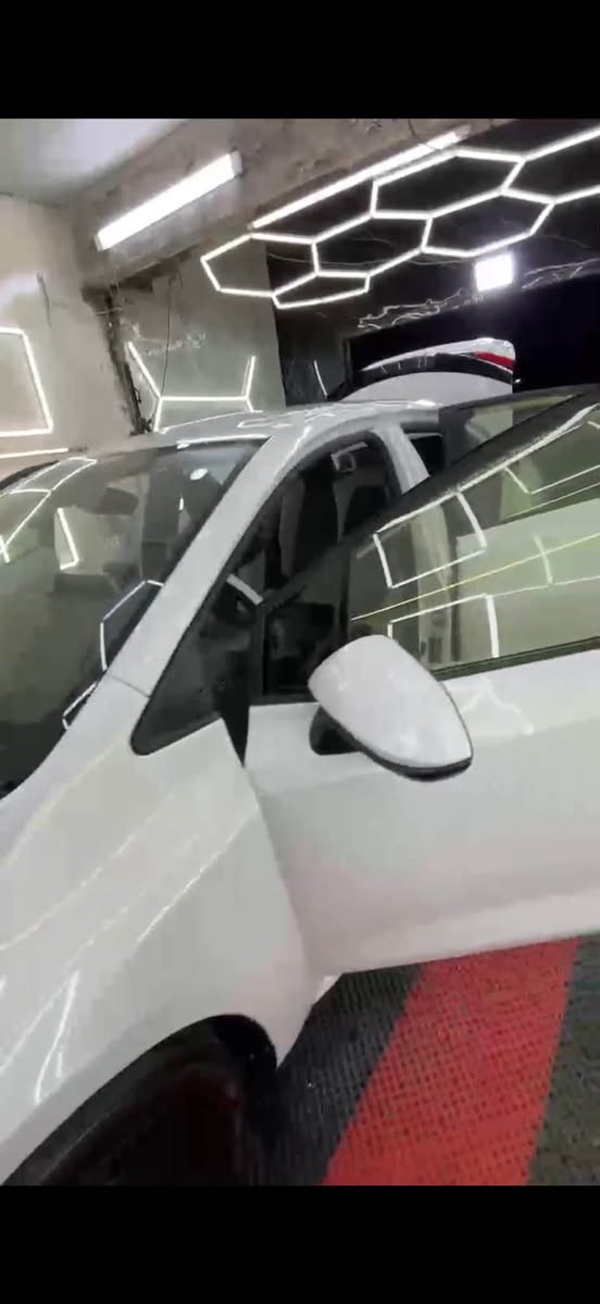 موديل ٢٢ امريكي رقم بغداد ماشيه ٤٠ الف بدون ايرباك حادث حرق الجزء الخلفي صبغ عام السعر ١٢٥ 
***********
