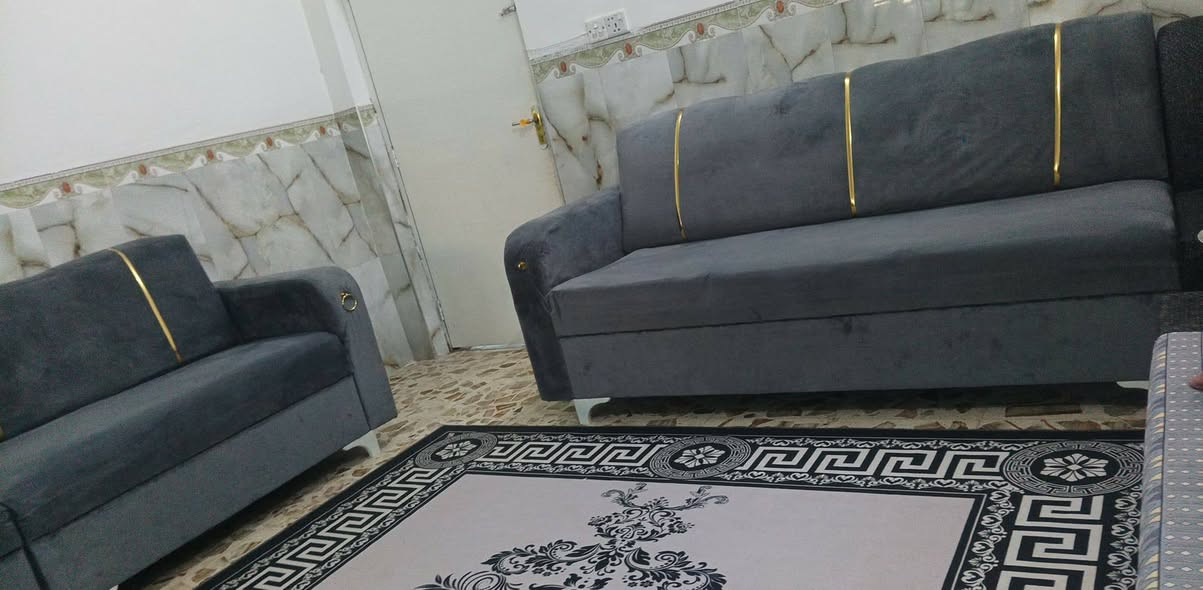 ديوان  10 مقاعد السعرر 250
مكاني بابل شارع 80
***********
