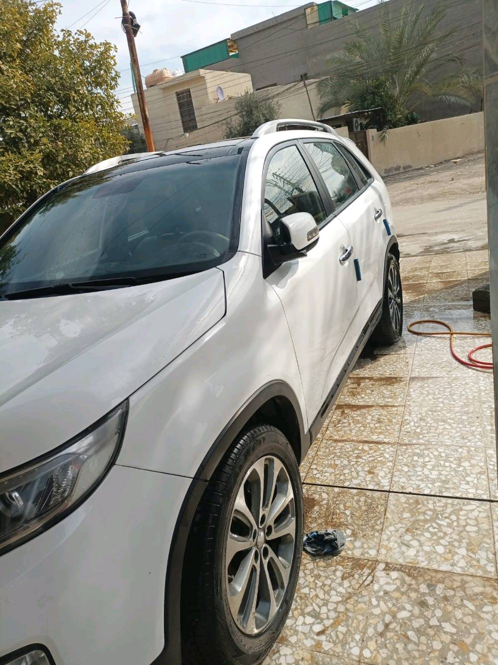 للبيع او مراوس  كيا سورنتو 2015 كويتي
بغداد مشروع وطني 
 
محرك 6 سلندر 3.5

مواصفات فول  1/1
شاشة الدشبول دجتل مو كيجات
بنراما
بصمه تشغيل 
بصمة بيبان
بصمة صندوق
لد أمامي 
لد خلفي
اناره ترحيب باليدات
حساس امامي 
حساس خلفي
كشنات كهربائية
كشن تدفئه + تبريد
داخل صاج
بلوتوث
بردات بلادي
7 راكب 
3 قطع تبريد 
تحكم ستيرن 4 جهات 
مانع انزلاق 
مري شفط 
اشاير مري
كاميرا بلاد وشاشة بدشبول
صدر جديد وحداديه وتايرات تخم 2026

علما سيارة بيها صفحة وجاملغ
مكاني بغداد
السعر 145 وقابل للتفاوض
***********