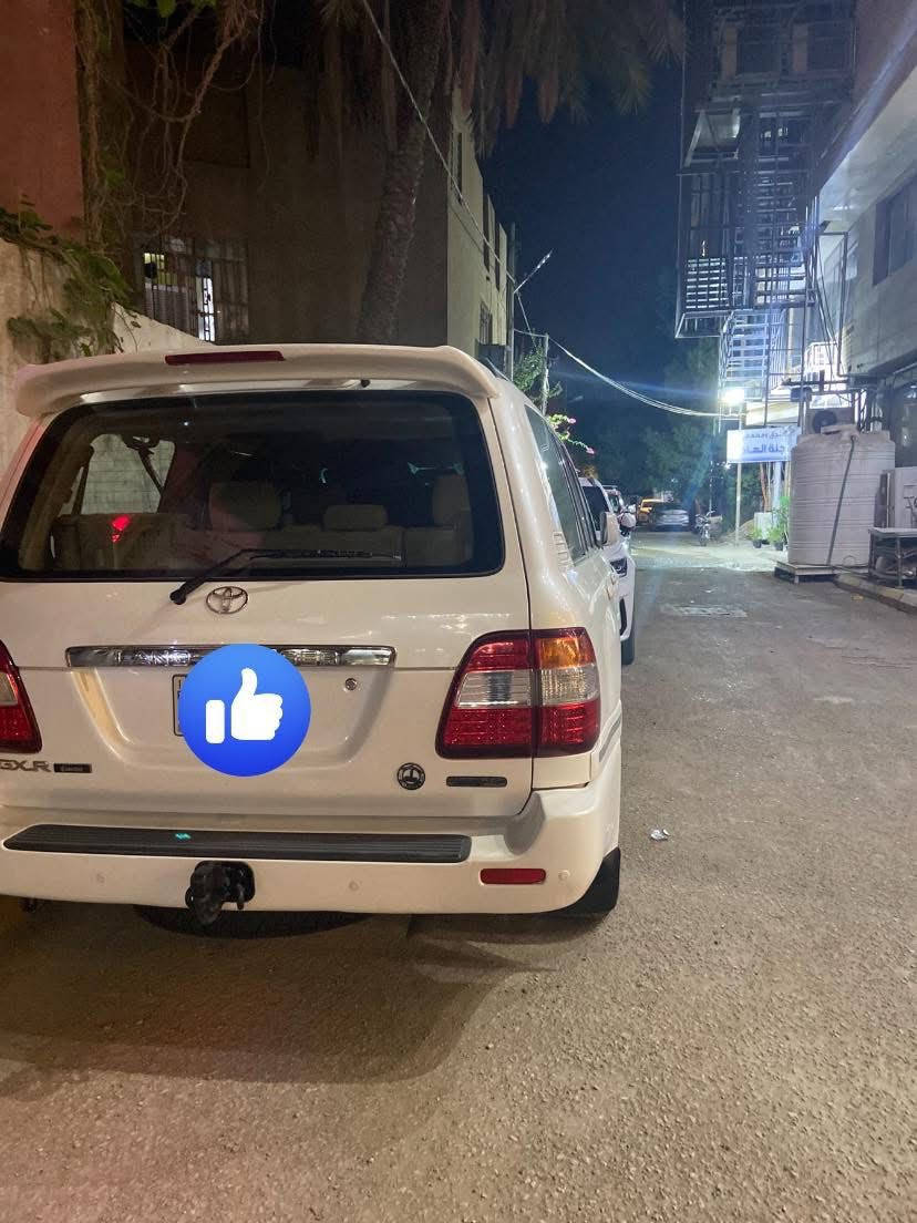 السلام عليكم تويوتا لاندكروزر موديل 2007 وكاله الساير
GXR

فول مواصفات 

مكينة 6 سلندر 

3 قطع تبريد 

ثلاجه جانبيه

 حساسات شاشه كامره  

فور ويل 4/4 

سلايد روف 

طفايه

ماشيه 109  وشرط الفحص

رقم بغداد بأسمي ثاني يوم تحويل 

 مكفول كفاله عامه عدا صبغ بالهلال الجاملغ الخلفي فقط  السياره كربلاء المقدسه 

للاتصال *********** مهندس علي
