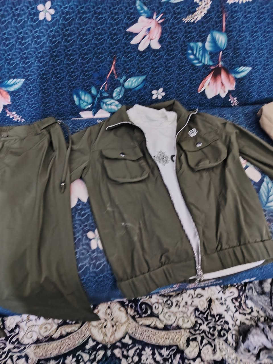 بنات هاي اشريتهه وطلعت الصغار عل ولدي جديده اخذنه ٤٥اريده ٢٥ الواحد


**إذا كنت صاحب هذا الإعلان وتريد حذفه لأي سبب، رجاءا أرسل رسالة إلى الدعم الفني**