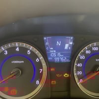 اكسنت 2014 بيها فتحة شاشة تحكم استيرن جهتين مرآة عاكسةحساسات خلفية مكف...