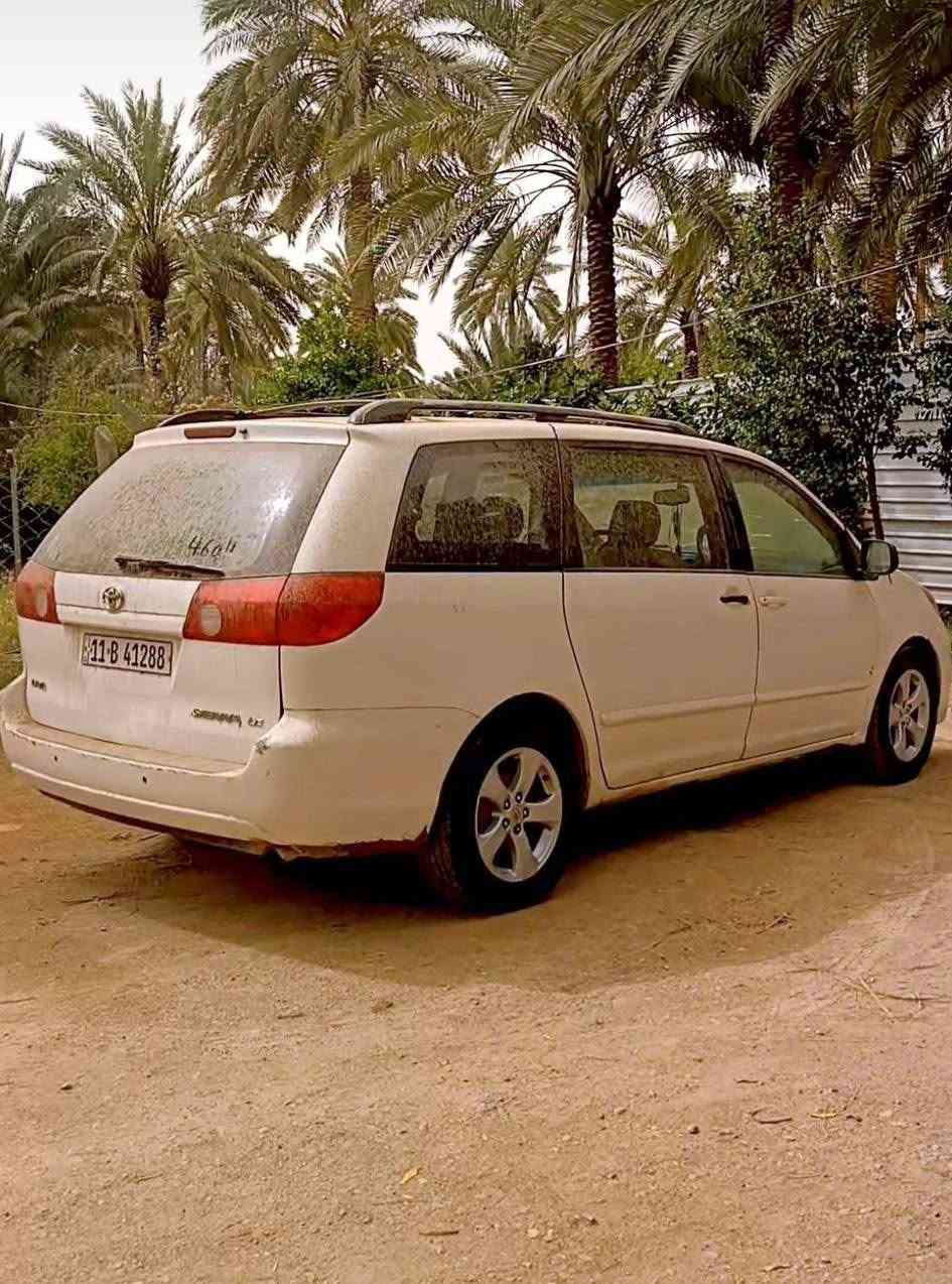 السلام عليكم 
تيوتا سينا موديل 2007 سياره مكينه كير مكفولة 
رقم بغداد دولي سنويه جديده 
مكينه 3500 جديد كير مكفوله
سياره جاهز وخير من الله 
بيع او مراوس بكورلا لان محتاج فرق 
للاستفسار الاتصال على الرقم ***********
