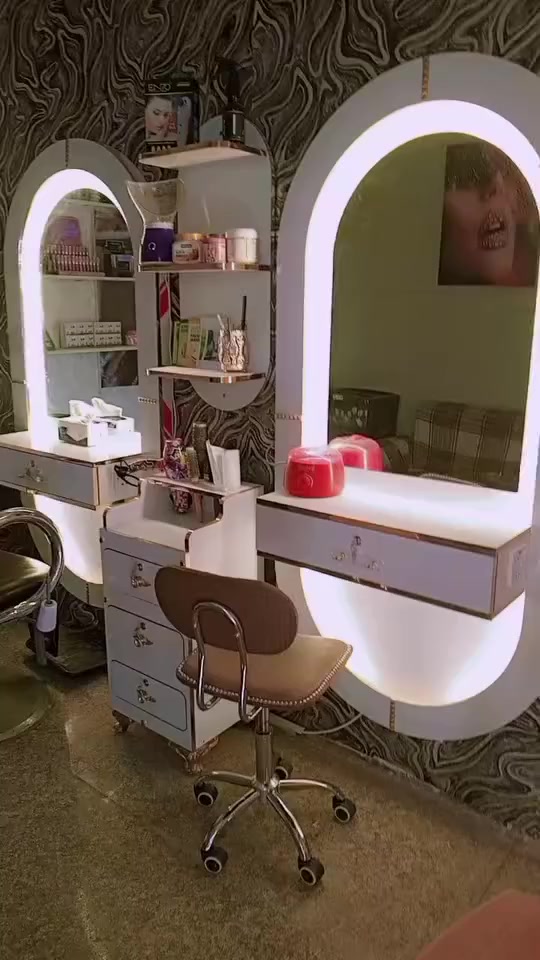 غراض صالون للبيع مغسله عربانه تخم رفوف ديكور مرايه وحده مع فاترينه ورف


**إذا كنت صاحب هذا الإعلان وتريد حذفه لأي سبب، رجاءا أرسل رسالة إلى الدعم الفني**