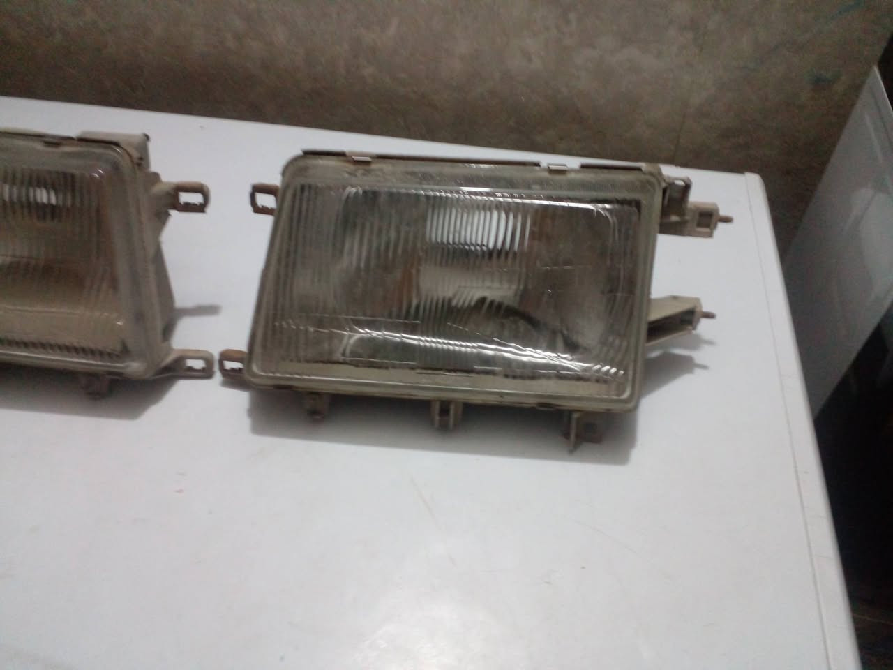 عندي لايتات كرونا معوقين  هذا رقمي *********** مكاني كركوك
